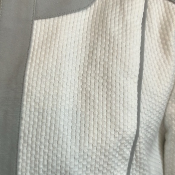 Fabulous Cynthia Rowley white and gray open jacket. Fully lined. - Picture 3 of 12